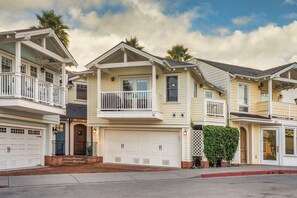 Front of condo/Secure 2 car garage