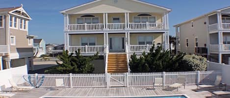 Oceanfront with pool by pier