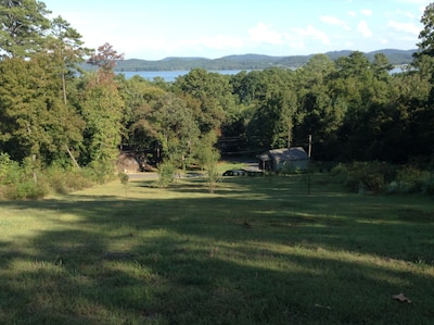 Cozy cabin on Lake Guntersville, Alabama