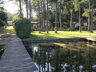 Cozy cabin on Lake Guntersville, Alabama
