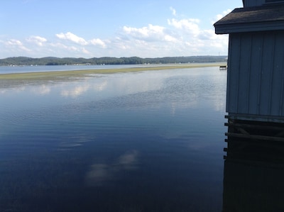 Cozy cabin on Lake Guntersville, Alabama