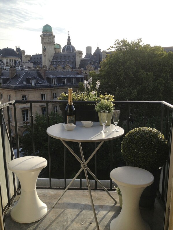 Champagne and Paris !