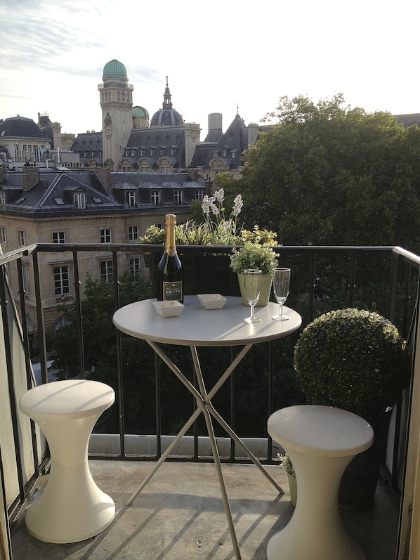 Champagne and Paris !