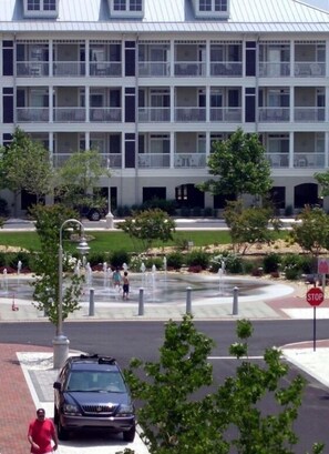Balcony view of the interactive fountain
