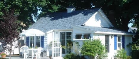 Saybrook Point Cottage
