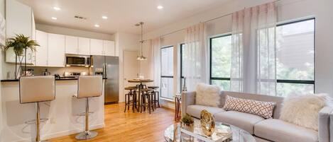 Upstairs Living Area - Light & Bright