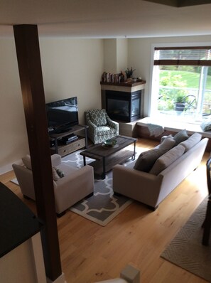 View of living room - main floor has 9 ft ceilings
