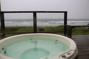 Relax in this 4-5 person hot tub and enjoy the ocean views!