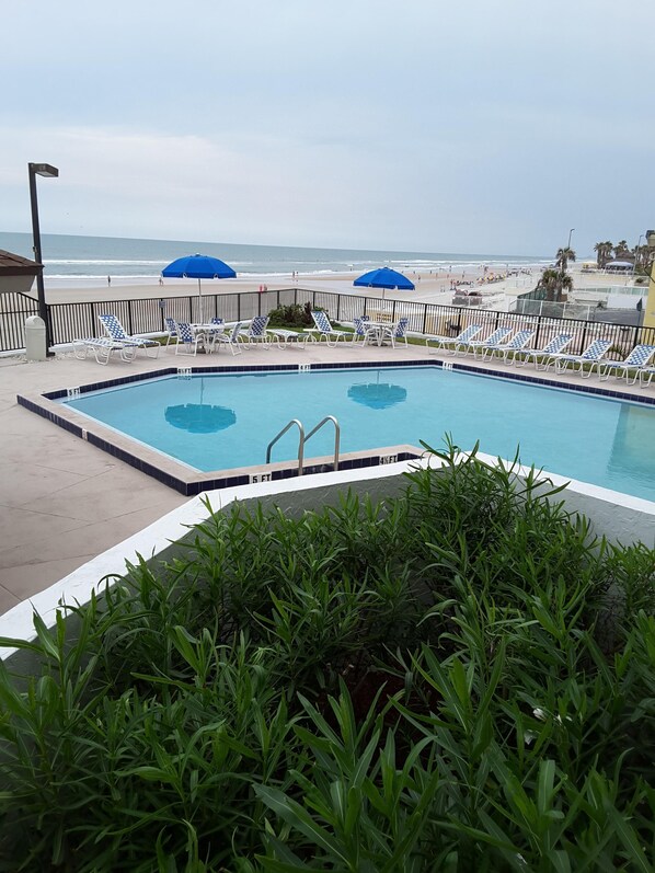 Ocean front HEATED pool!