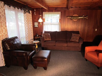 Private Chautauqua Lake House - 75 Ft Lake Front - Dock Available - Pet Friendly