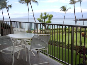 Table and chairs on our lanai