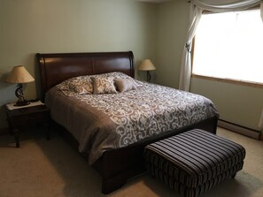 Master Bedroom KingBed (1 of  2)