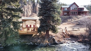 Riverfront property with a brand new fishing deck