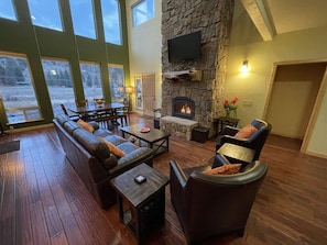 A cozy living area - with a fireplace and a view!