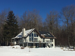 Winter - a beautiful day.
