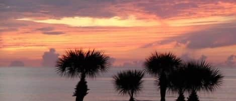 Stunning New Smyrna Beach Sunsets