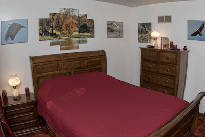 PEACEFUL SECLUSION, YET ONLY 5 MINUTES FROM INTERSTATE 83!