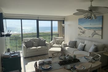 Remodeled 3 bdrm home away from home!