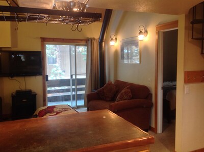 Cozy Condo in Mammoth - Sleeps 6