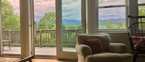 Living room view of Cannon, Lafayette, Garfield and Kinsman Mountains