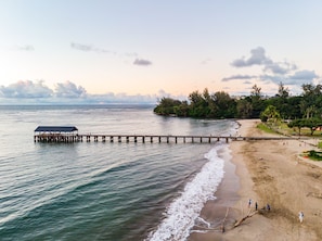 Steps to Historic Hanalei Pier