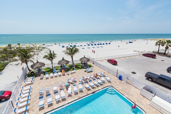 Standing on Clearwater Pier looking back at hotels and beach area