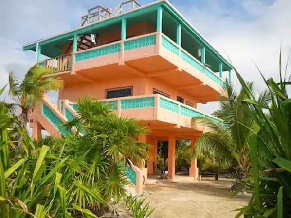  You will stay on the top level -with a fantastic wraparound balcony & breezes!