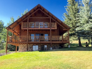 Beautifully furnished chalet-style log home in a great location on golf course.