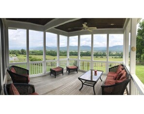 Outside porch off kitchen 
