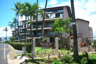 Relax, feel total peace and comfort in my newly upgraded condo - ocean view