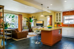 Kitchen/Living Room