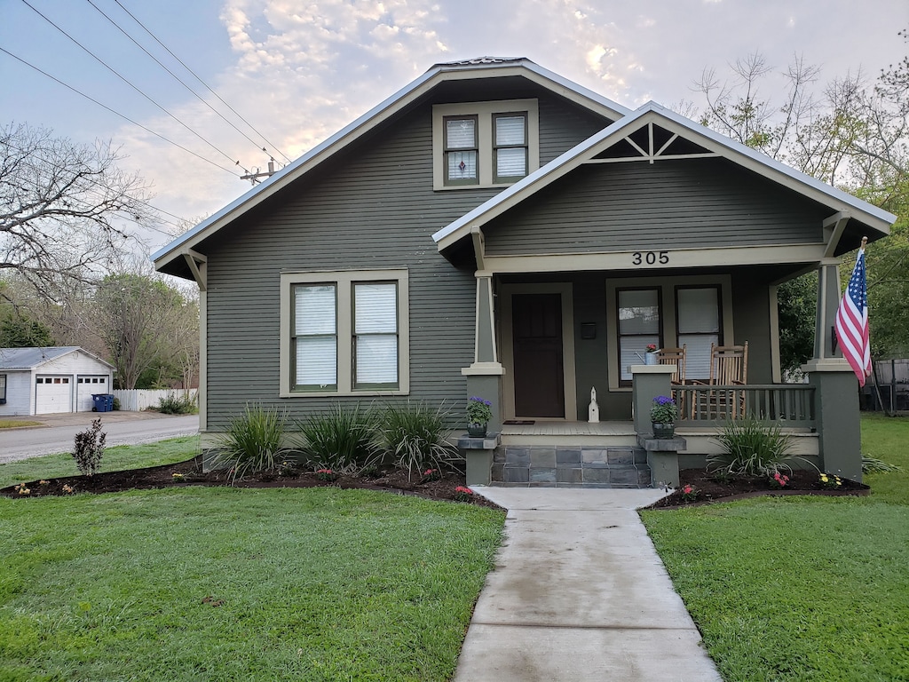 The County Cottage 1930s Craftsman home