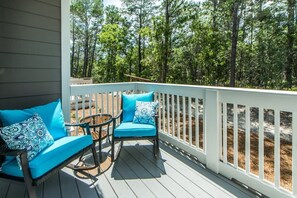 Enjoy the Sun and Breeze!