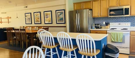 Kitchen with breakfast nook