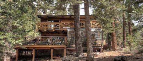 Cabin location is very private, tucked into the trees!...