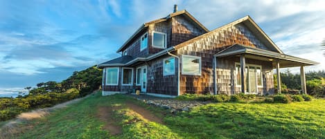 Shore Pines sits on 5 acres of secluded Southern Oregon Coastline.