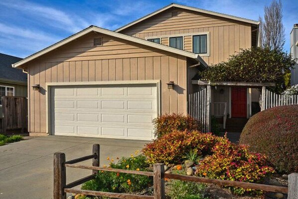 Oxford Beach House, Santa Cruz, CA