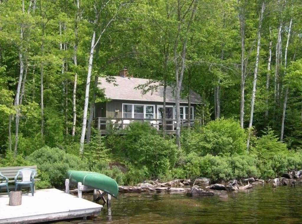 Relax at Comfortable Lakeside Camp in Northern Vermont