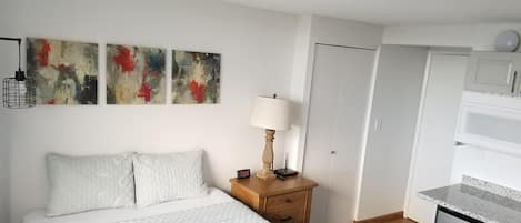 Studio room with queen bed