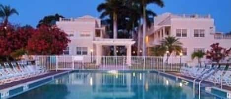 Heated Pool on the Bay Side (also large jacuzzi/hot tub and fishing pier)