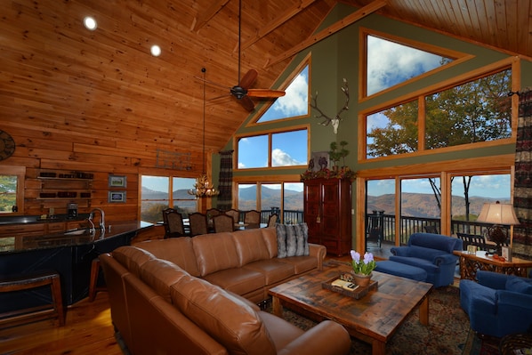 Large Great Room with huge panoramic views!