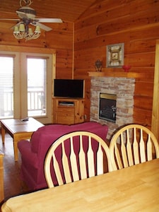 Grandview Lodge and Resort 2 bed/2bath Furnished Cabin Rental