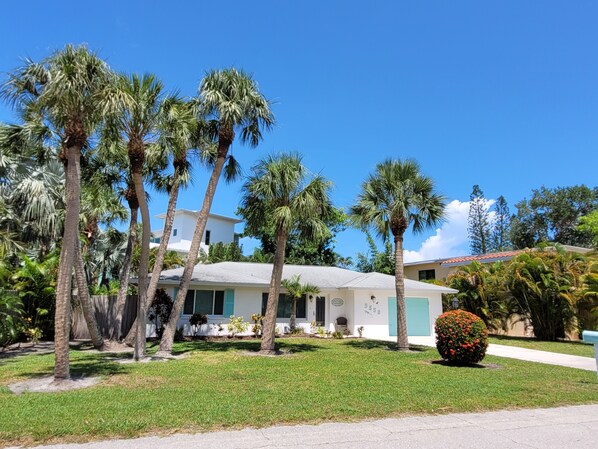 Welcome to to your vacation home with your very own private back yard and pool