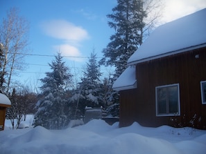 Relax in the hot tub after a great day skiing!