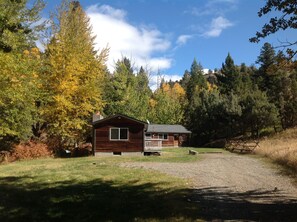 Front of house with Fall colors