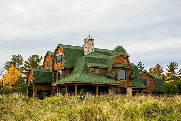 Fitzgerald Manor