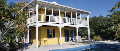 Cocodemer is a truly Caribbean home in the Turks and Caicos Islands