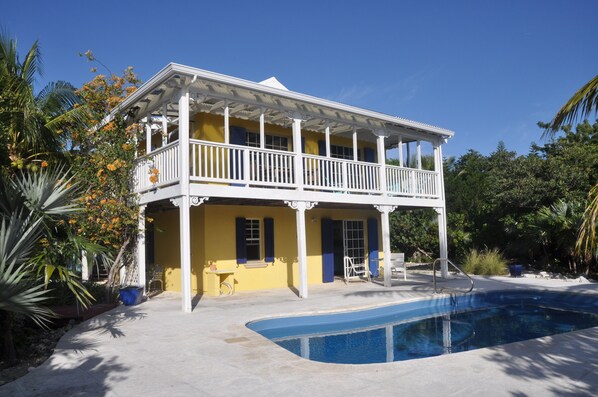 Cocodemer is a truly Caribbean home in the Turks and Caicos Islands