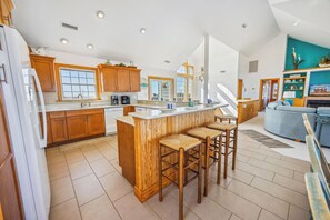 Surf or Sound Realty - 177 - Horatio's Hideaway - Kitchen -3