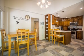 Breakfast area and kitchen